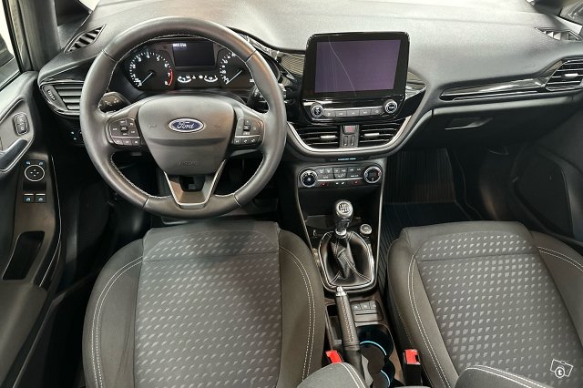 Ford Fiesta 10