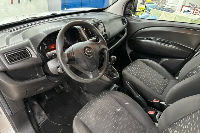 Opel Combo 9