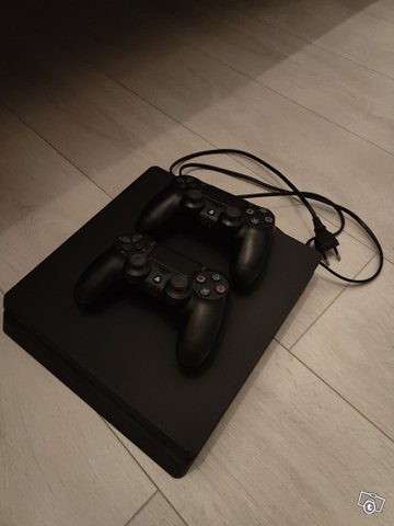 Ps4 slim 1tb 2 ohjainta, kuva 1