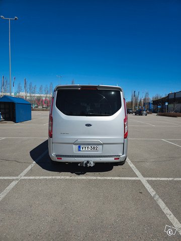 Ford Transit Custom 6