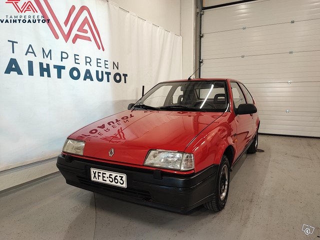 Renault 19 2