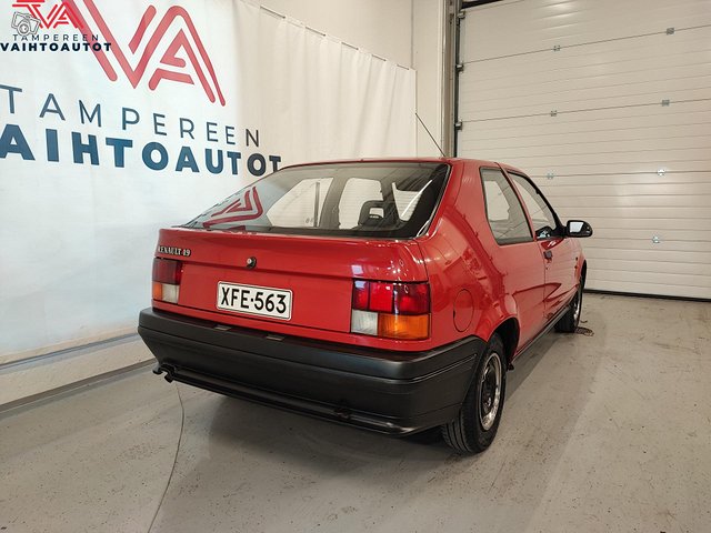Renault 19 9