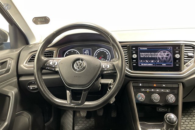 Volkswagen T-Roc 7