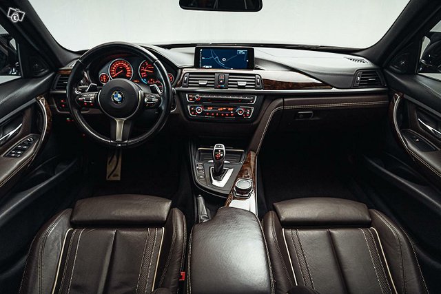 BMW 335 5