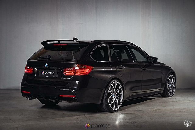 BMW 335 19