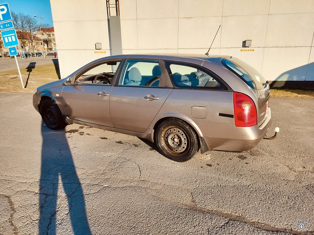 Nissan Primera 6