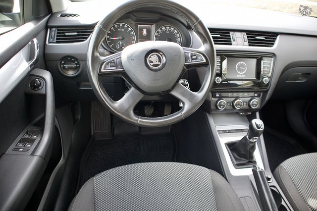 Skoda Octavia 12