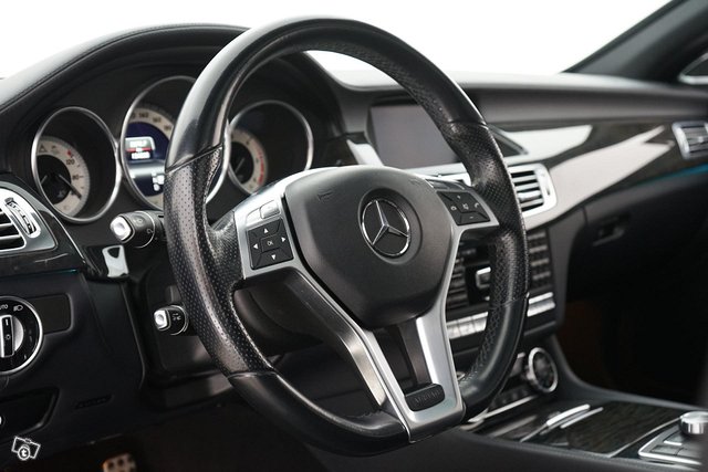 Mercedes-Benz CLS 4