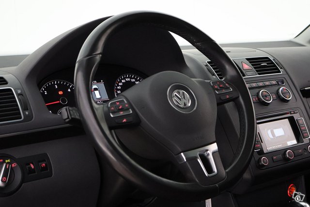 Volkswagen Touran 13