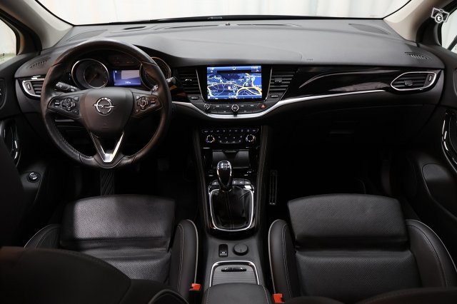 Opel Astra 9