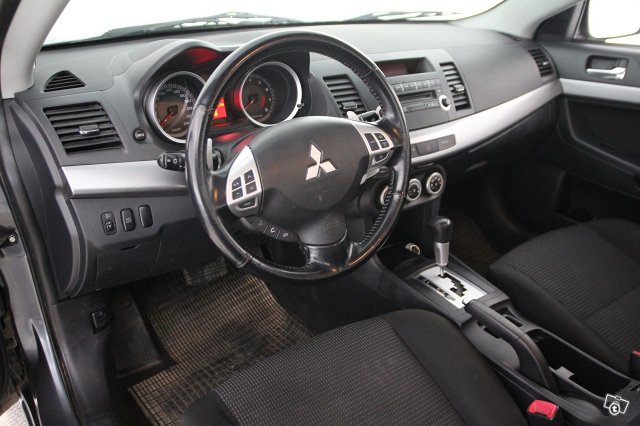 Mitsubishi Lancer 10