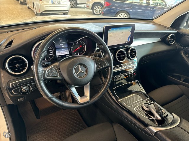 Mercedes-Benz GLC 7