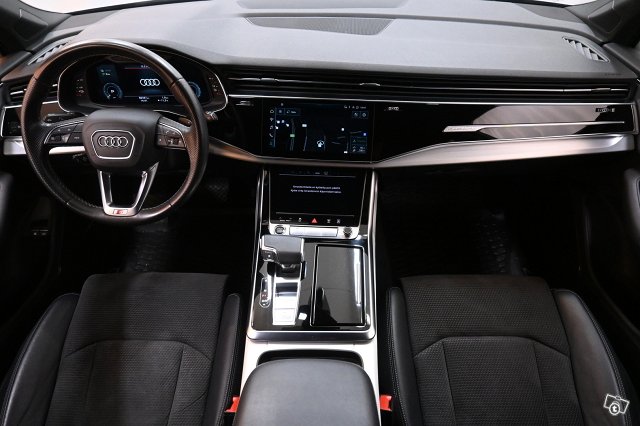 Audi Q7 12