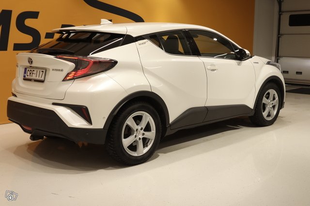 Toyota C-HR 7