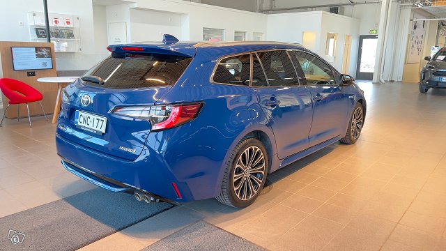 TOYOTA COROLLA 5