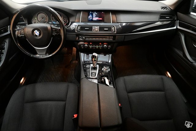BMW 520 25
