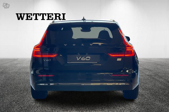 Volvo V60 4