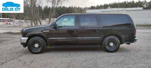 Ford Excursion 2