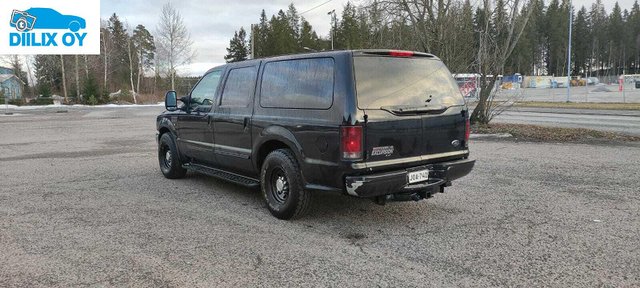 Ford Excursion 16