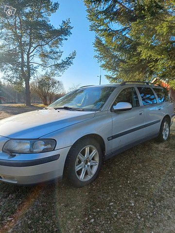 Volvo V70 2