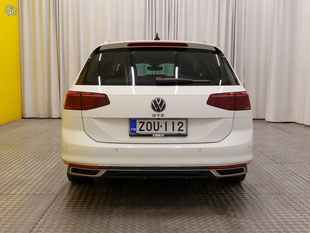 Volkswagen Passat 24