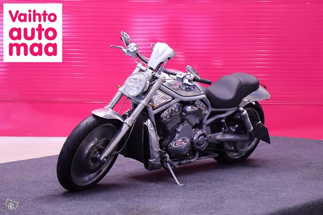 Harley-Davidson VRSC 13
