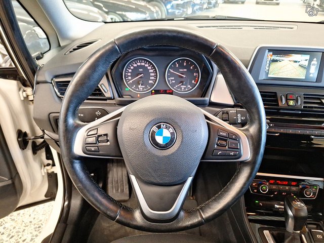 BMW 216 15