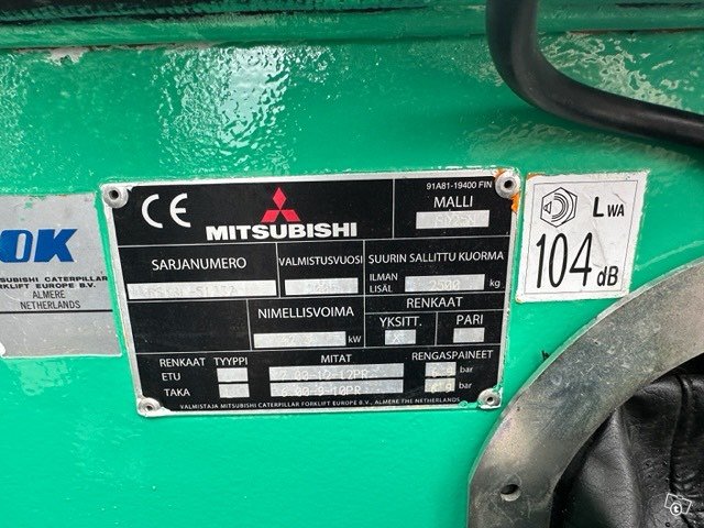 Mitsubishi FD25N 9