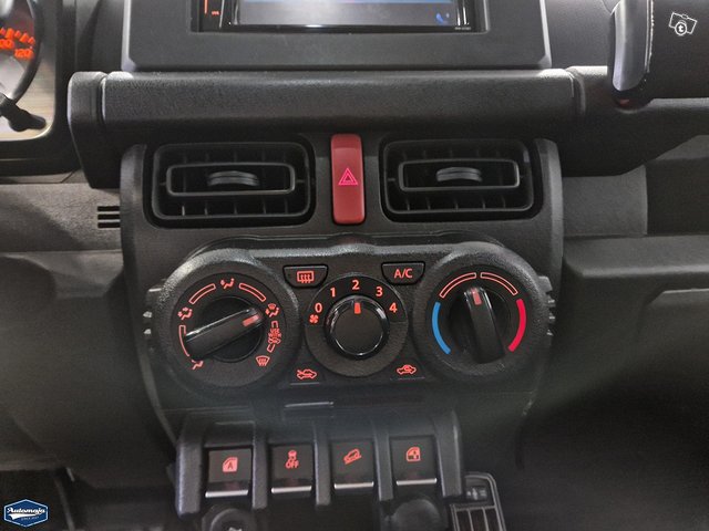 Suzuki Jimny 4
