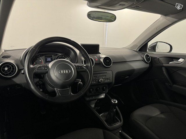 Audi A1 16