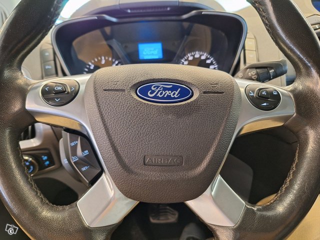 Ford Transit Custom 13