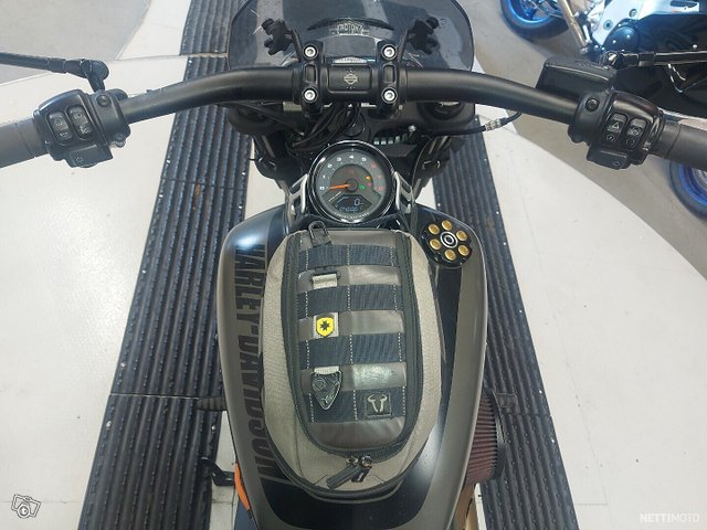 Harley-Davidson - 18
