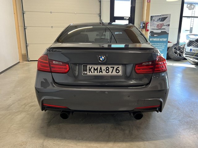 BMW 335 14