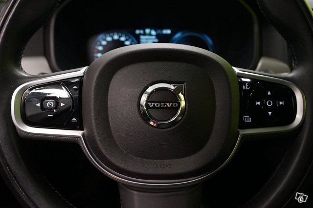 Volvo V90 12