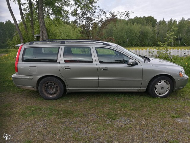 Volvo V70 13