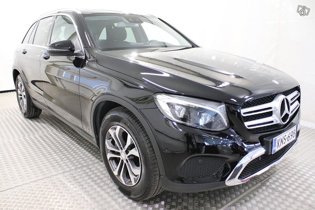 Mercedes-Benz GLC 13