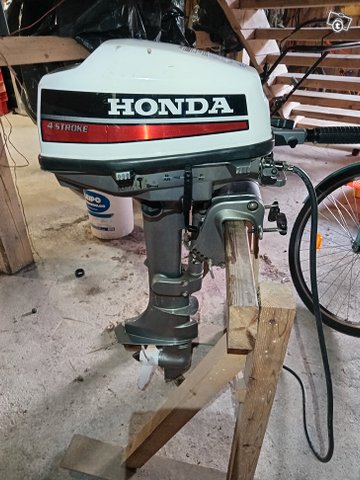 Honda 5hp perämoottori 3