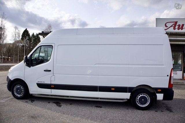 Renault Master 8