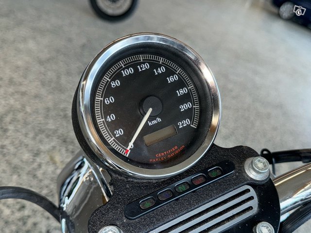 Harley-Davidson Dyna 13