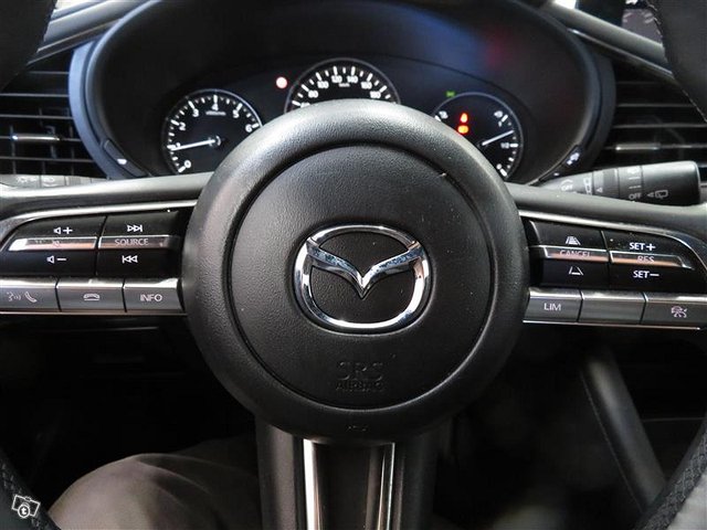 Mazda Mazda3 16