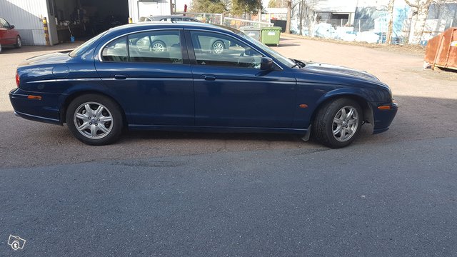 Jaguar S-Type 5