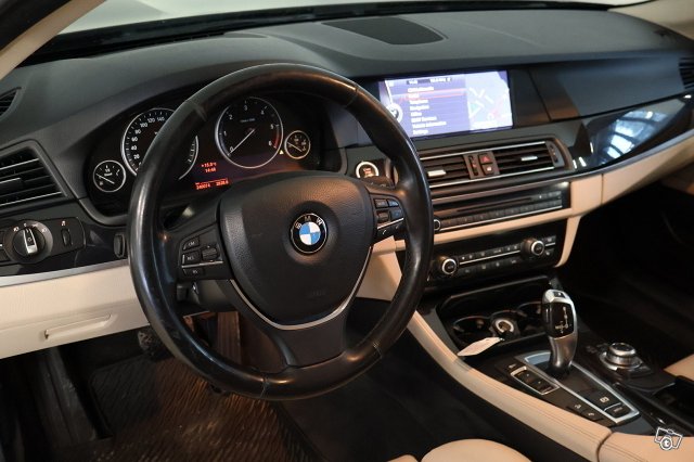 BMW 525 10