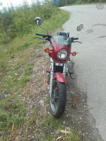 Kawasaki moottoripyörä 2