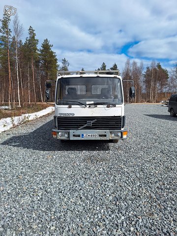 Volvo FL6 6