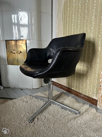 Olli Mannermaa design tuoli, kuva 1