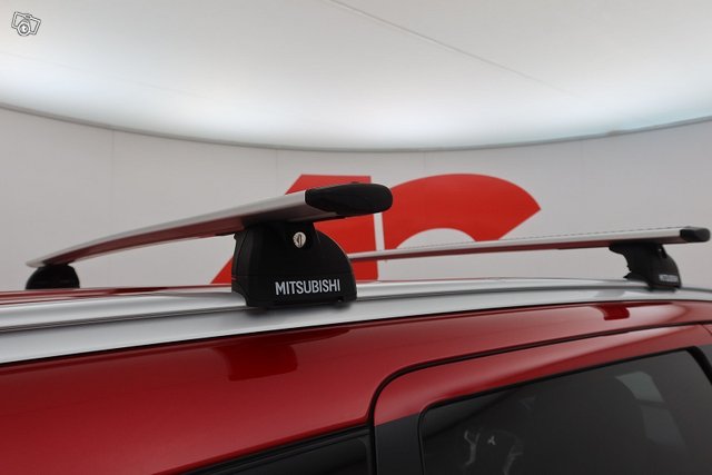 Mitsubishi Outlander PHEV 19