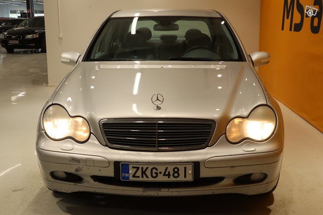 Mercedes-Benz C 3