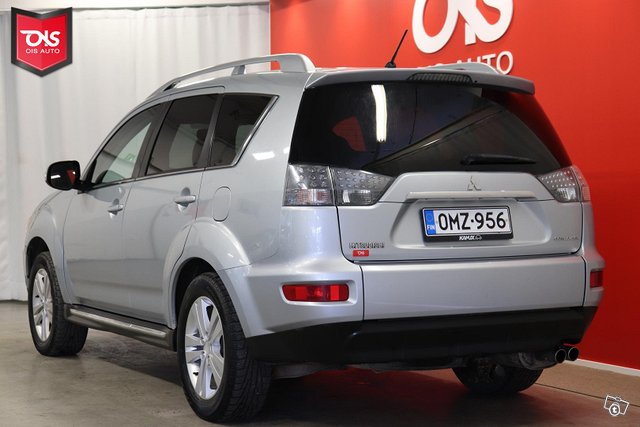 Mitsubishi Outlander 12