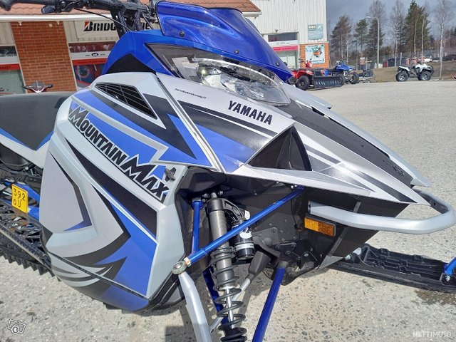 Yamaha Mountain Max 13