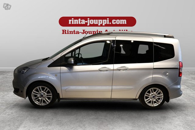 Ford Tourneo Courier 8
